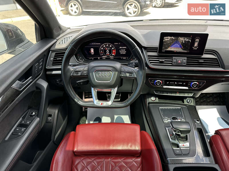 Внедорожник / Кроссовер Audi SQ5 2018 в Киеве