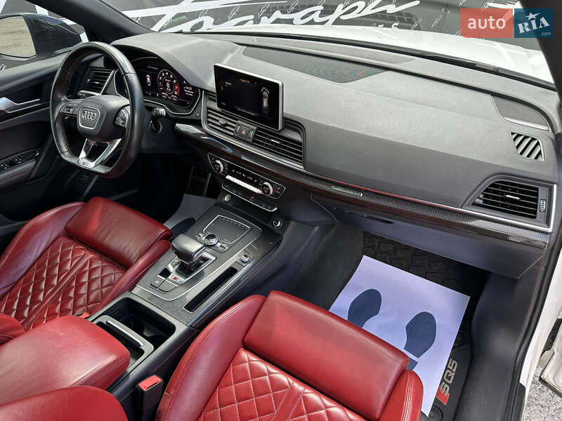 Внедорожник / Кроссовер Audi SQ5 2018 в Киеве