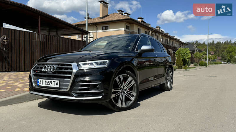Позашляховик / Кросовер Audi SQ5 2018 в 