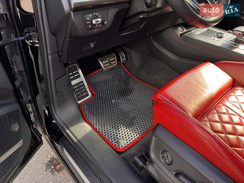 Внедорожник / Кроссовер Audi SQ5 2018 в Киеве фото 10 Внедорожник / Кроссовер Audi SQ5 2018 в Киеве