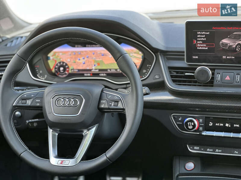 Внедорожник / Кроссовер Audi SQ5 2017 в Киеве