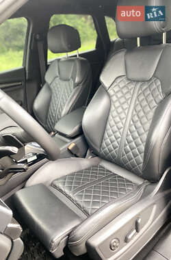 Позашляховик / Кросовер Audi SQ5 2023 в 