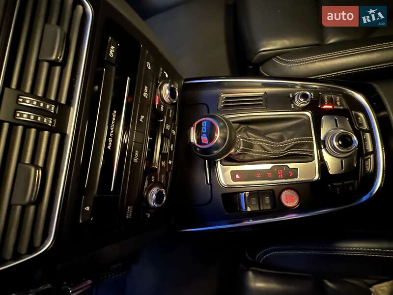 Внедорожник / Кроссовер Audi SQ5 2014 в Белой Церкви