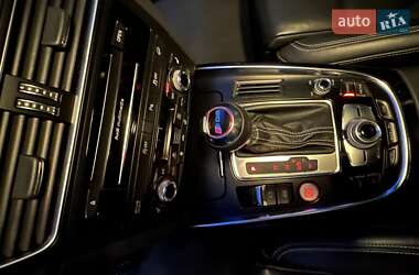 Внедорожник / Кроссовер Audi SQ5 2014 в 