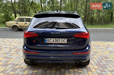 Внедорожник / Кроссовер Audi SQ5 2014 в 