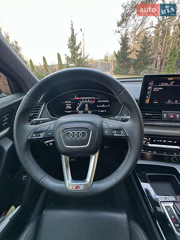 Внедорожник / Кроссовер Audi SQ5 2020 в Киеве