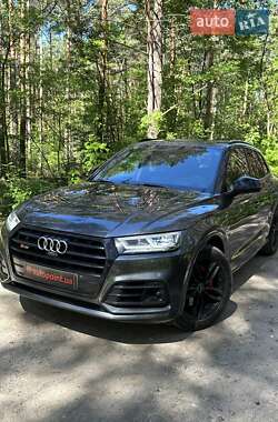 Позашляховик / Кросовер Audi SQ5 2017 в Білогородці