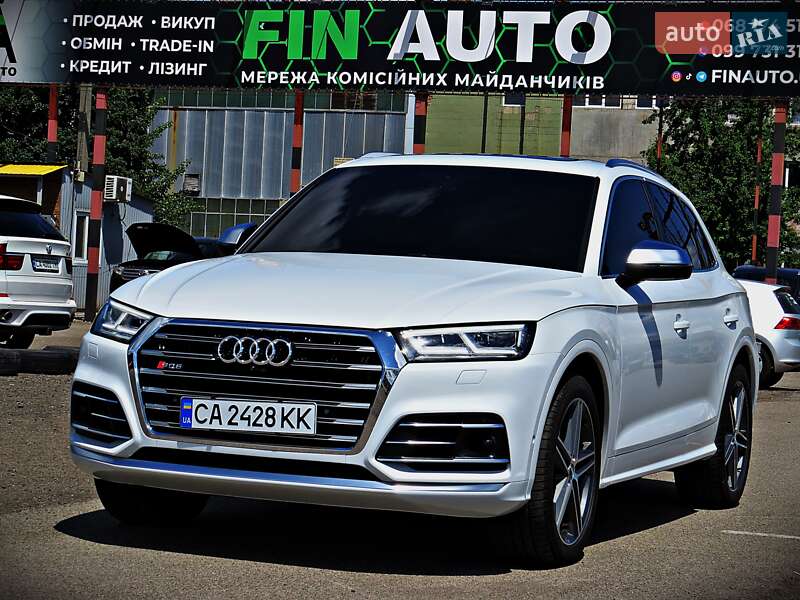 Позашляховик / Кросовер Audi SQ5 2018 в 