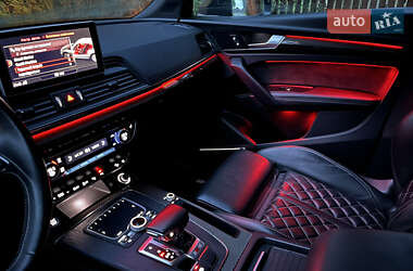 Внедорожник / Кроссовер Audi SQ5 2020 в 