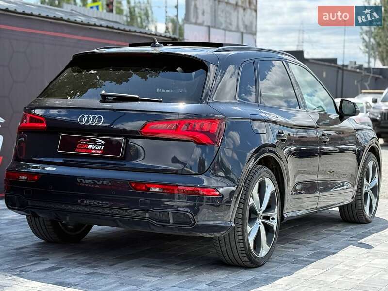 Внедорожник / Кроссовер Audi SQ5 2019 в Днепре фото 6 Внедорожник / Кроссовер Audi SQ5 2019 в Днепре