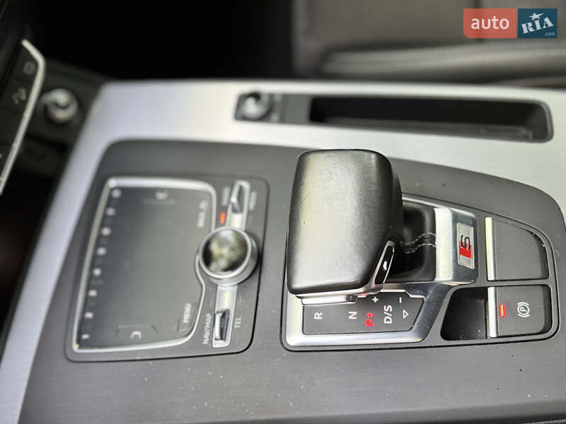 Позашляховик / Кросовер Audi SQ5 2018 в Києві