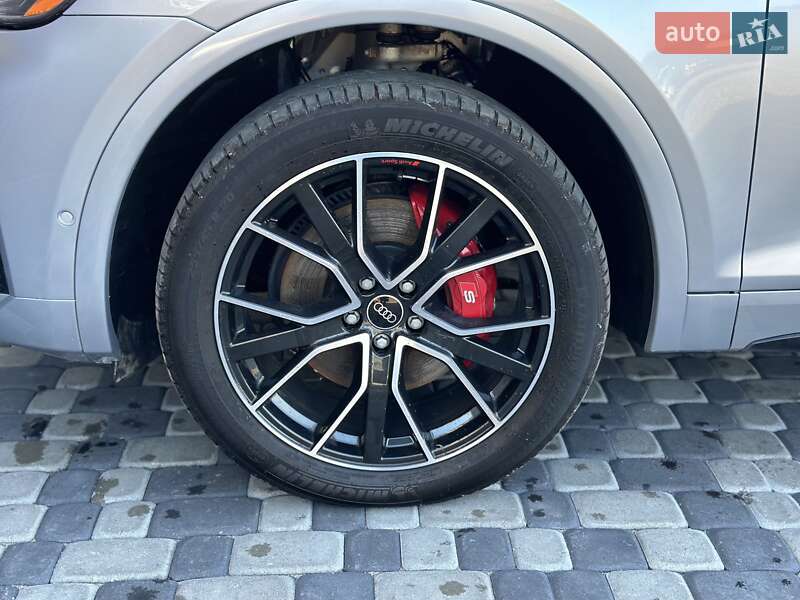 Позашляховик / Кросовер Audi SQ5 2022 в Львові