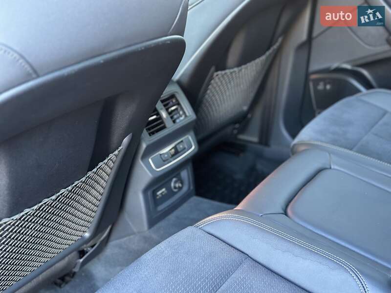 Позашляховик / Кросовер Audi SQ5 2022 в Львові