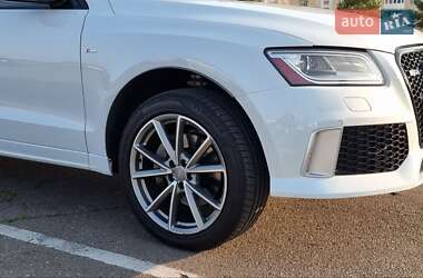 Внедорожник / Кроссовер Audi SQ5 2014 в 