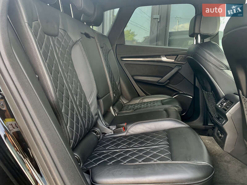 Внедорожник / Кроссовер Audi SQ5 2019 в Львове