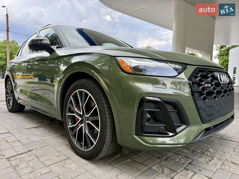 Внедорожник / Кроссовер Audi SQ5 2021 в Днепре