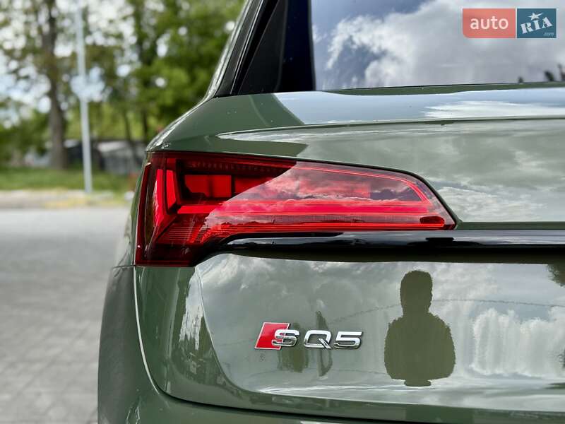 Внедорожник / Кроссовер Audi SQ5 2021 в Днепре