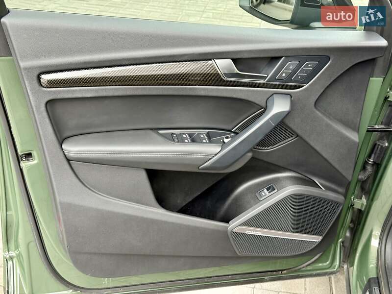 Внедорожник / Кроссовер Audi SQ5 2021 в Днепре