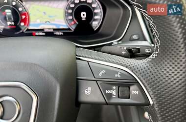 Внедорожник / Кроссовер Audi SQ5 2021 в 