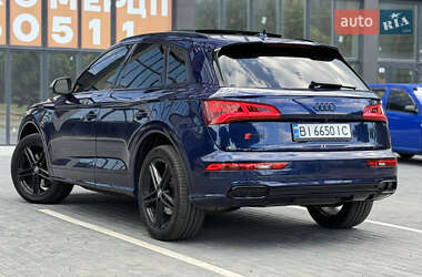 Внедорожник / Кроссовер Audi SQ5 2017 в 