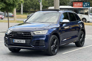 Внедорожник / Кроссовер Audi SQ5 2017 в 