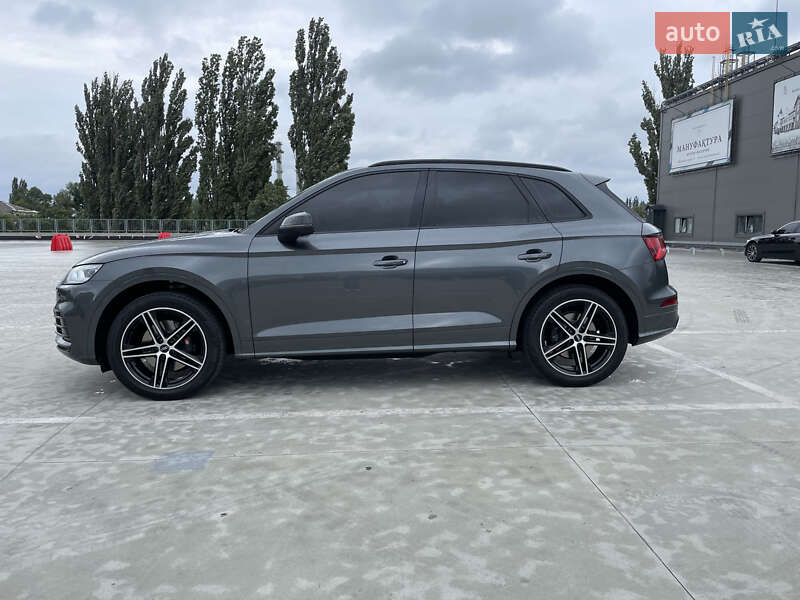 Позашляховик / Кросовер Audi SQ5 2018 в Києві