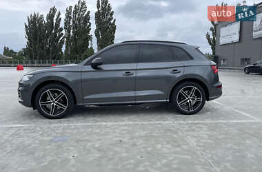 Внедорожник / Кроссовер Audi SQ5 2018 в 