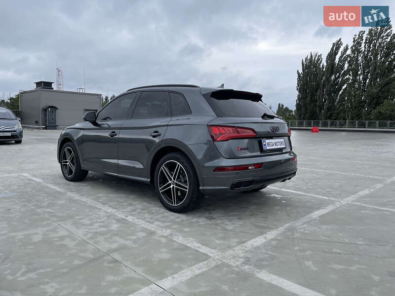 Позашляховик / Кросовер Audi SQ5 2018 в Києві