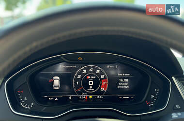 Внедорожник / Кроссовер Audi SQ5 2018 в 