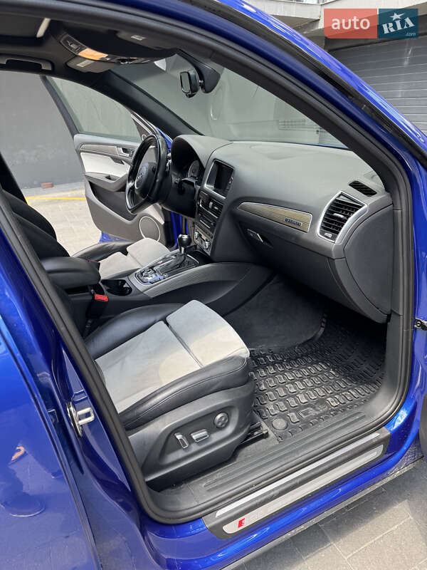 Внедорожник / Кроссовер Audi SQ5 2016 в Львове