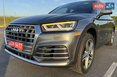 Внедорожник / Кроссовер Audi SQ5 2017 в 