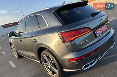Внедорожник / Кроссовер Audi SQ5 2017 в 
