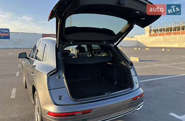 Внедорожник / Кроссовер Audi SQ5 2017 в 
