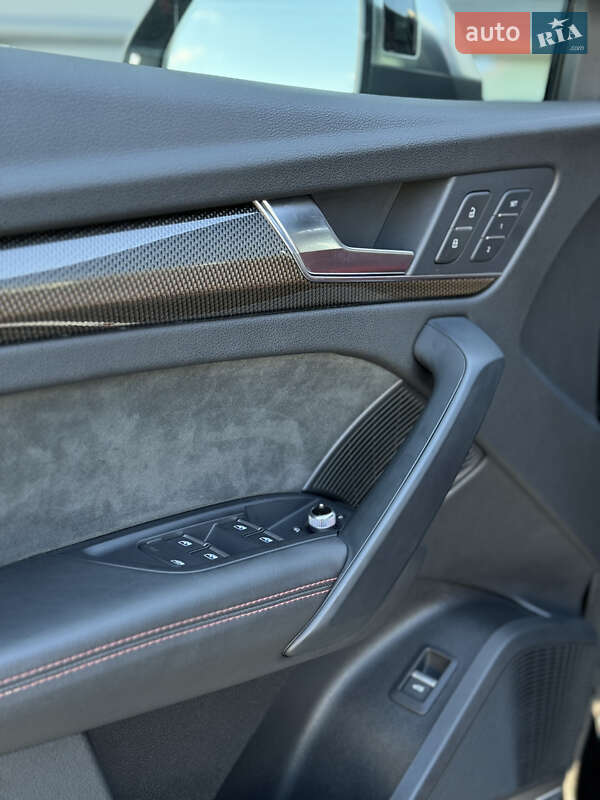 Позашляховик / Кросовер Audi SQ5 2018 в Києві
