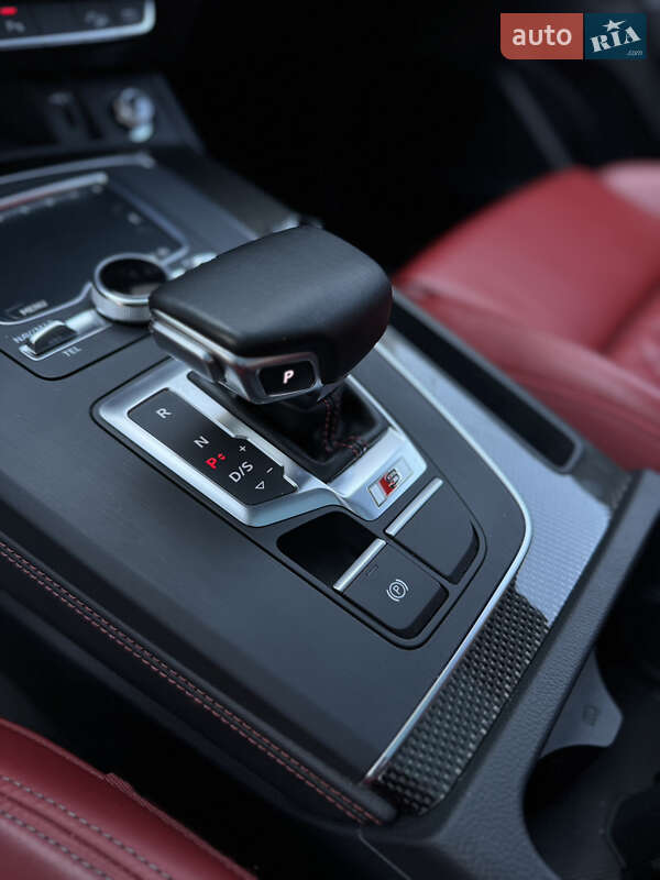 Позашляховик / Кросовер Audi SQ5 2018 в Києві