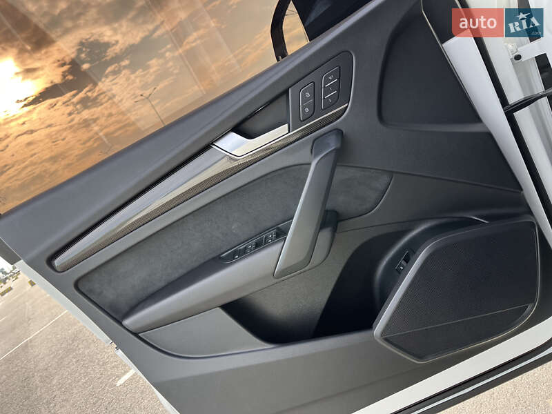 Внедорожник / Кроссовер Audi SQ5 2018 в Львове