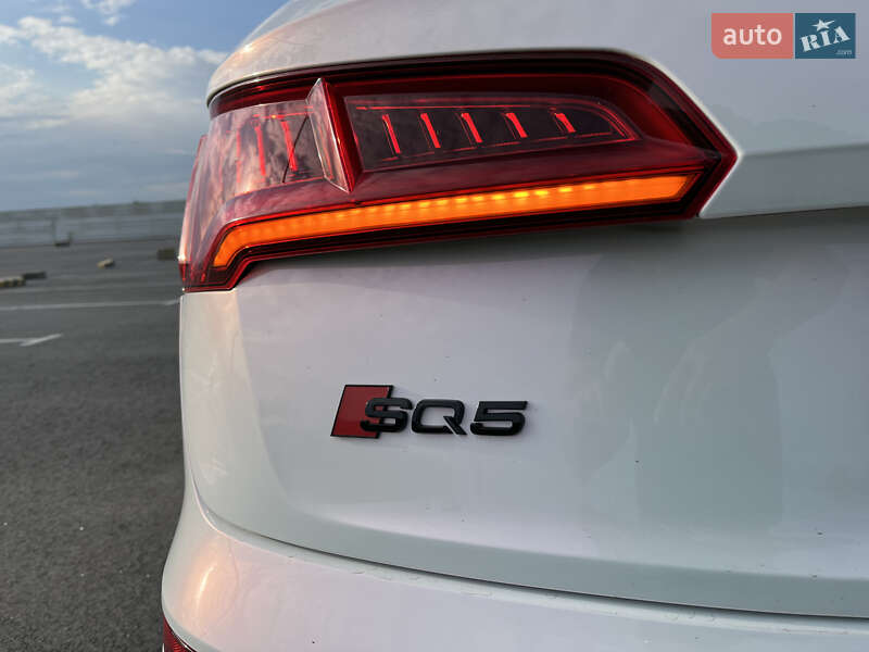 Внедорожник / Кроссовер Audi SQ5 2018 в Львове