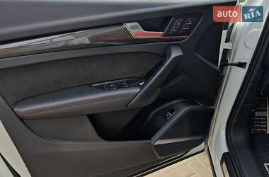 Внедорожник / Кроссовер Audi SQ5 2019 в 