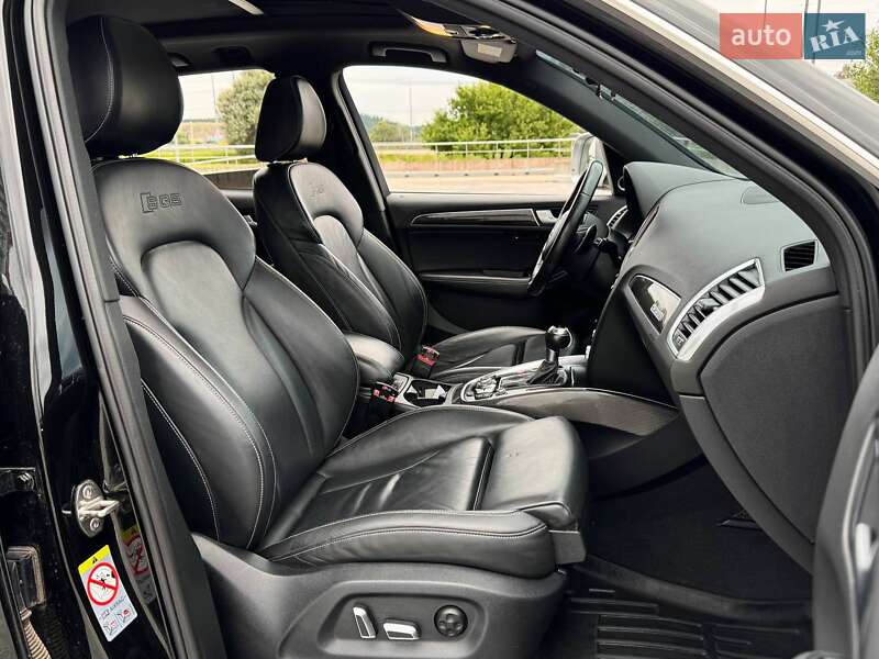 Внедорожник / Кроссовер Audi SQ5 2015 в Киеве