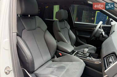 Внедорожник / Кроссовер Audi SQ5 2024 в 