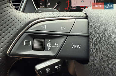 Внедорожник / Кроссовер Audi SQ5 2024 в 