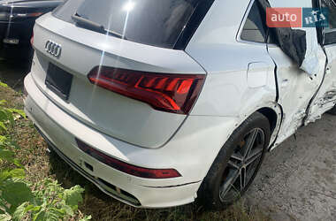 Внедорожник / Кроссовер Audi SQ5 2017 в 