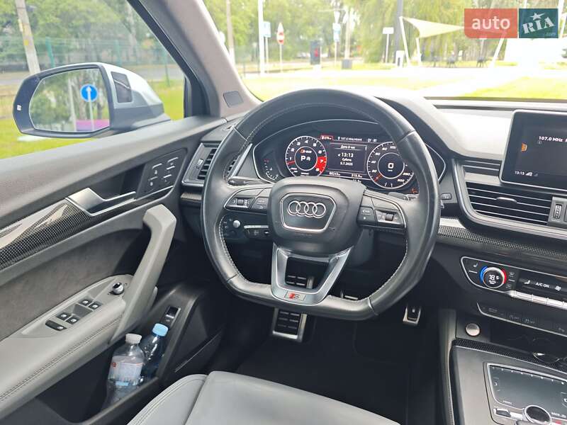 Внедорожник / Кроссовер Audi SQ5 2018 в Одессе