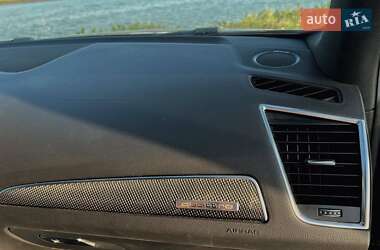 Внедорожник / Кроссовер Audi SQ5 2013 в 