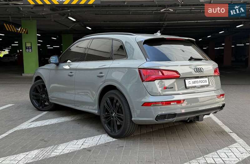 Позашляховик / Кросовер Audi SQ5 2019 в Києві
