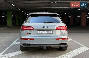 Внедорожник / Кроссовер Audi SQ5 2019 в 