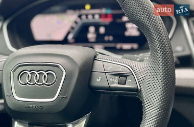 Позашляховик / Кросовер Audi SQ5 2021 в 