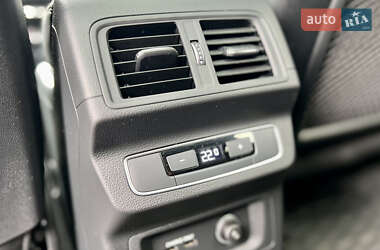 Позашляховик / Кросовер Audi SQ5 2021 в 