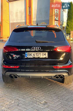Внедорожник / Кроссовер Audi SQ5 2015 в 