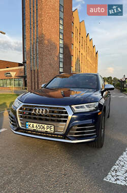 Внедорожник / Кроссовер Audi SQ5 2018 в 